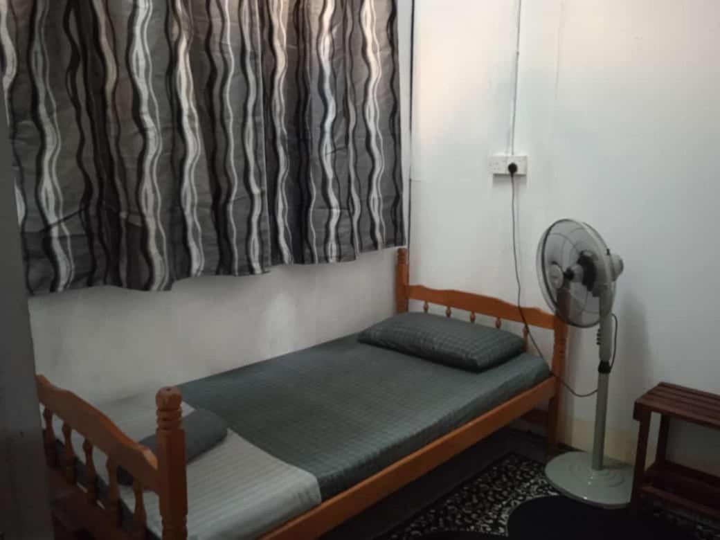 La Wood Homestay Kampung Kuala Besut Exterior photo